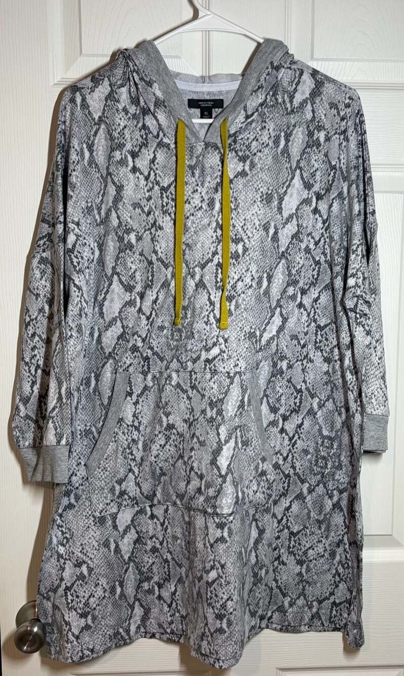 Simply Vera Vera Wang Snake Print Hoodie Sweatshirt Gray Women's Size XL